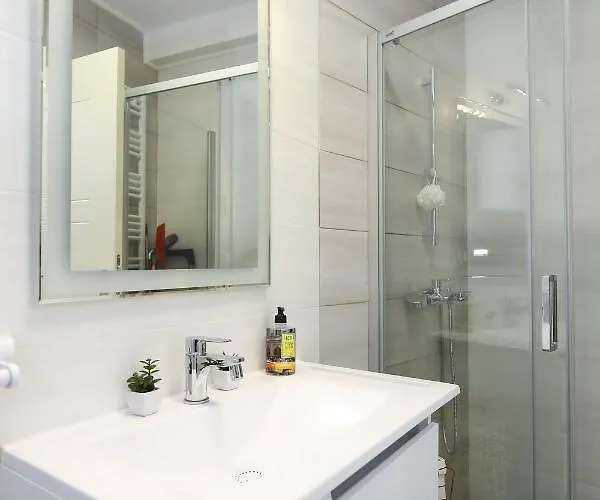 Welcome Center アパート スボティツァ